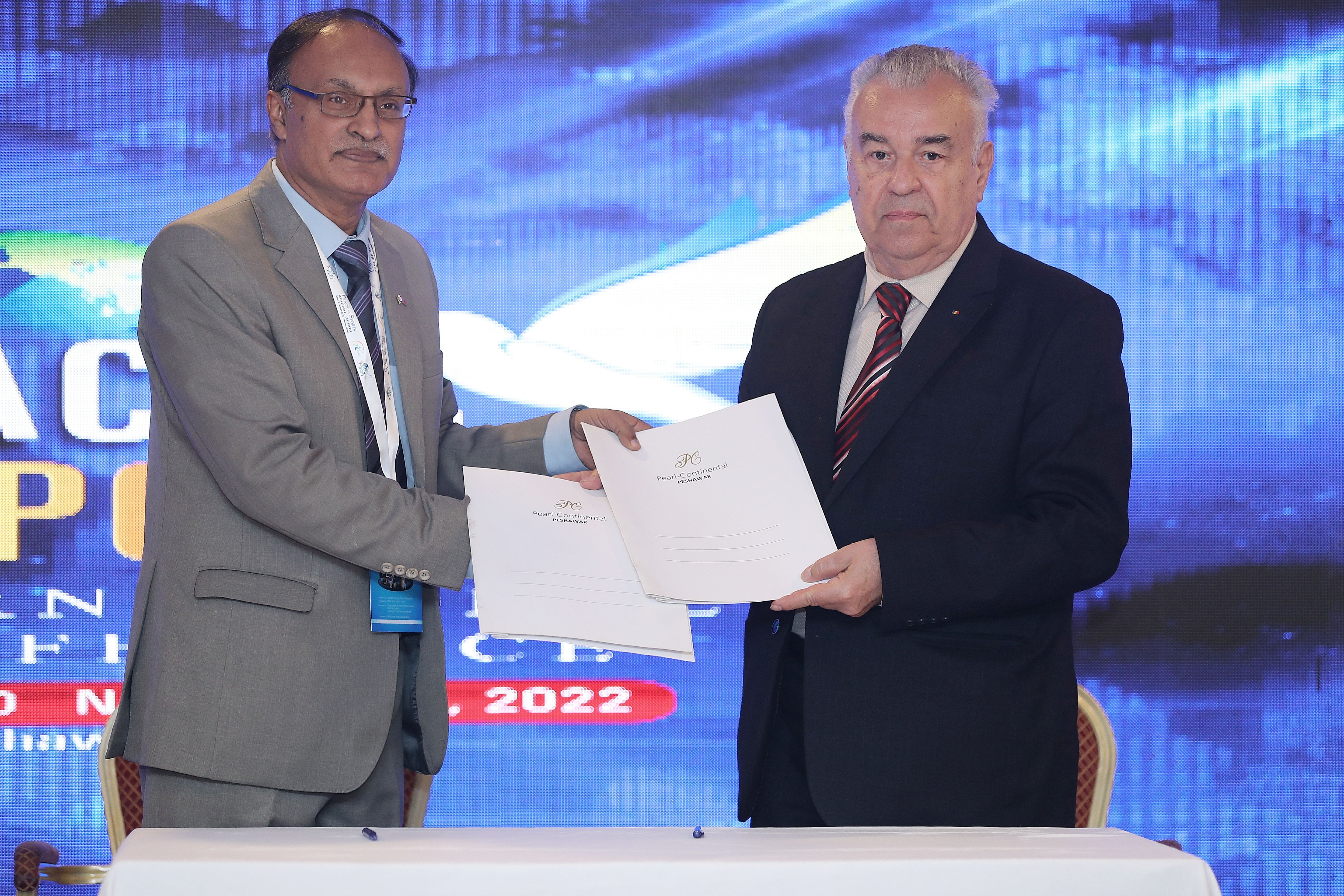 Punte de prietenie între jurnaliștii sportivi din România și Pakistan