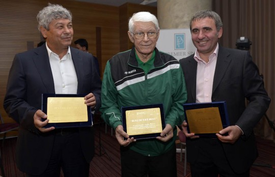 Hagi, Lucescu şi Rainea au fost premiaţi în urma unei anchete a Gazetei Sporturilor