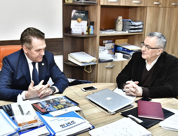 Interviu cu dl. Cristinel Romanescu, preşedintele Federaţiei Române de Tenis de Masă: “Cred cu tărie că românii sunt făcuţi să practice tenisul de masă!”