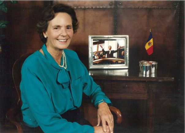 REGRETE PENTRU REGINA ANA!